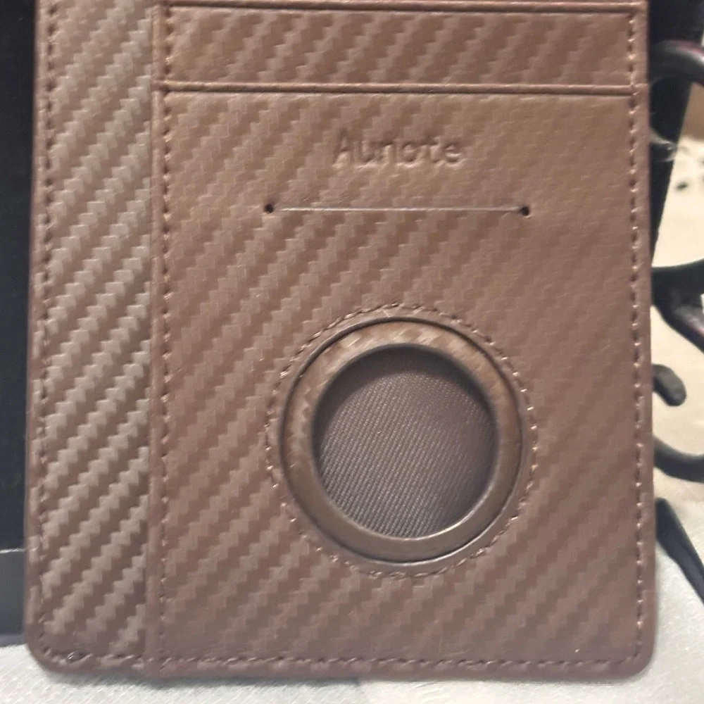 Men's Chain & Boxed Leather Wallet - Picture 8 of 13